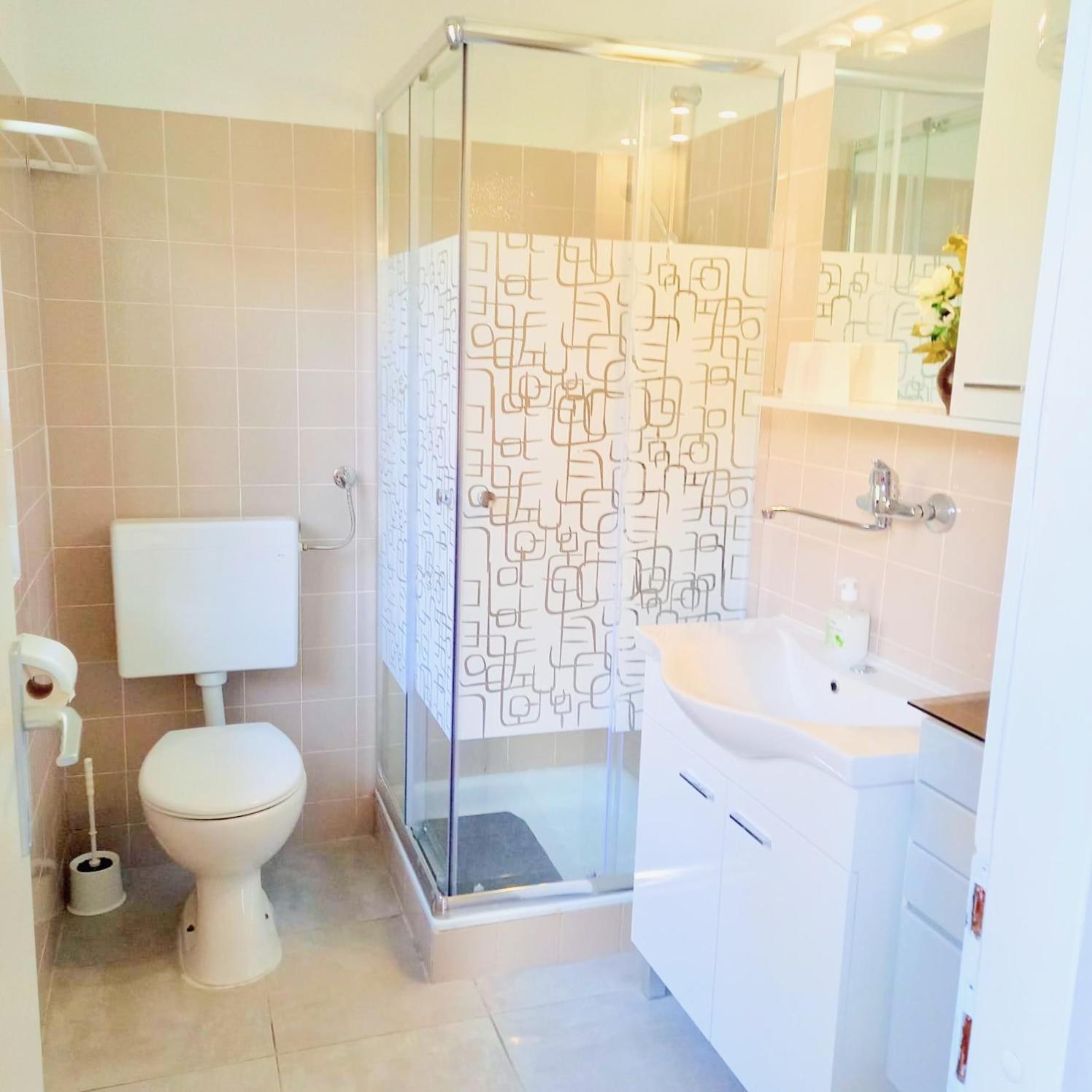 Miabella House - 2 Bedrooms And Terrace Brezice Ngoại thất bức ảnh